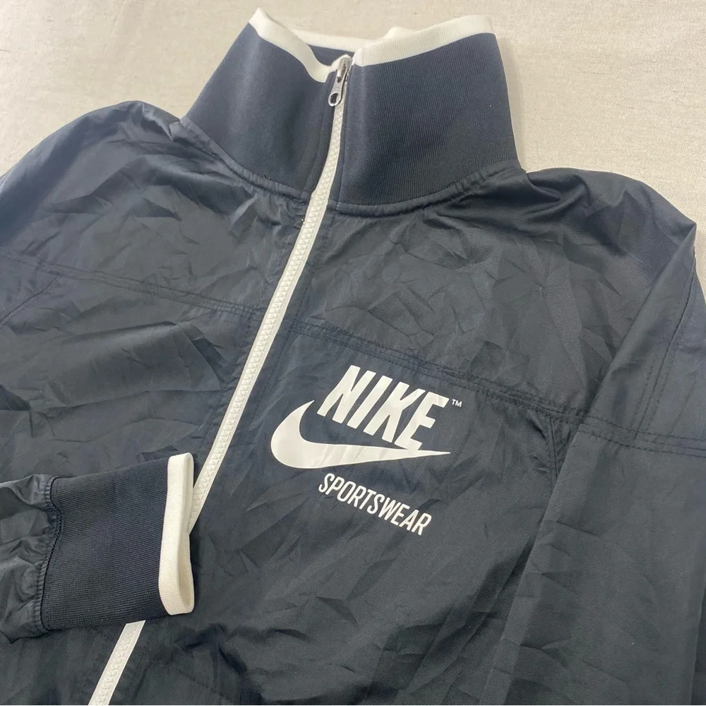 Nike Sportswear Women’s Track Jacket XS Black Windrunner Zip-Up (886946-010) - Picture 2 of 11